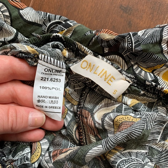 2/30$🔮 Online Romper Small - Picture 5 of 10